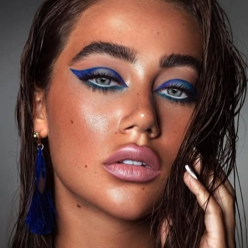 Bella Ocean Blue Daily